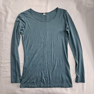 Uniqlo Heattech Women's Long Sleeve Top S